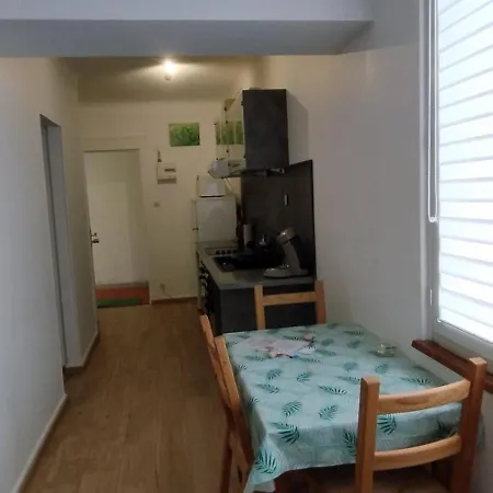 La Hasel Apartment *